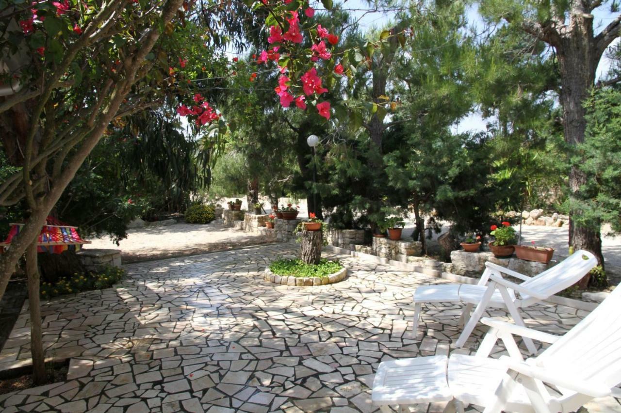 Villa Beatrice Serranova ภายนอก รูปภาพ